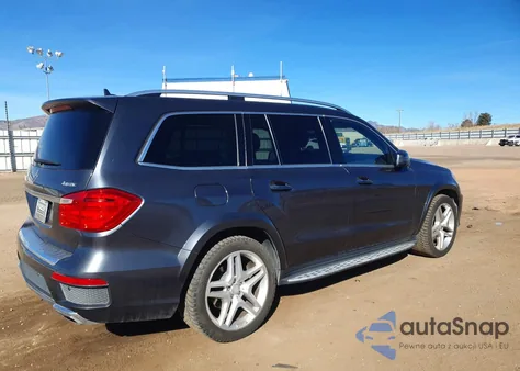 2015 Mercedes-Benz Gl 550 4Matic z USA, uszkodzony, nr VIN 4JGDF7DE2FA449676